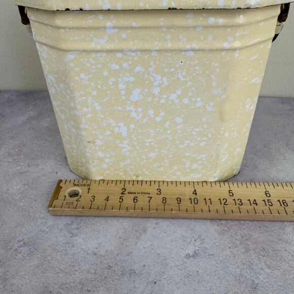 Vintage French Enamel Lunch Box Pail Kitchen Decor Graniteware Enamelware Yellow - Picture 13 of 13
